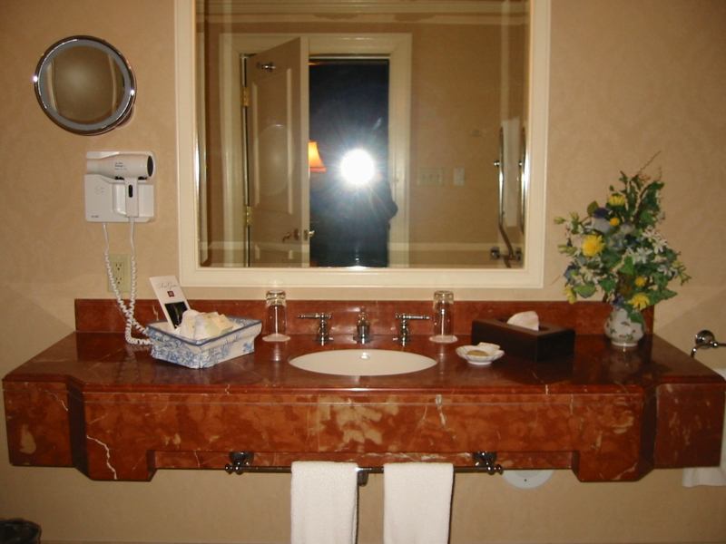090-Bathroom_Sink.jpg